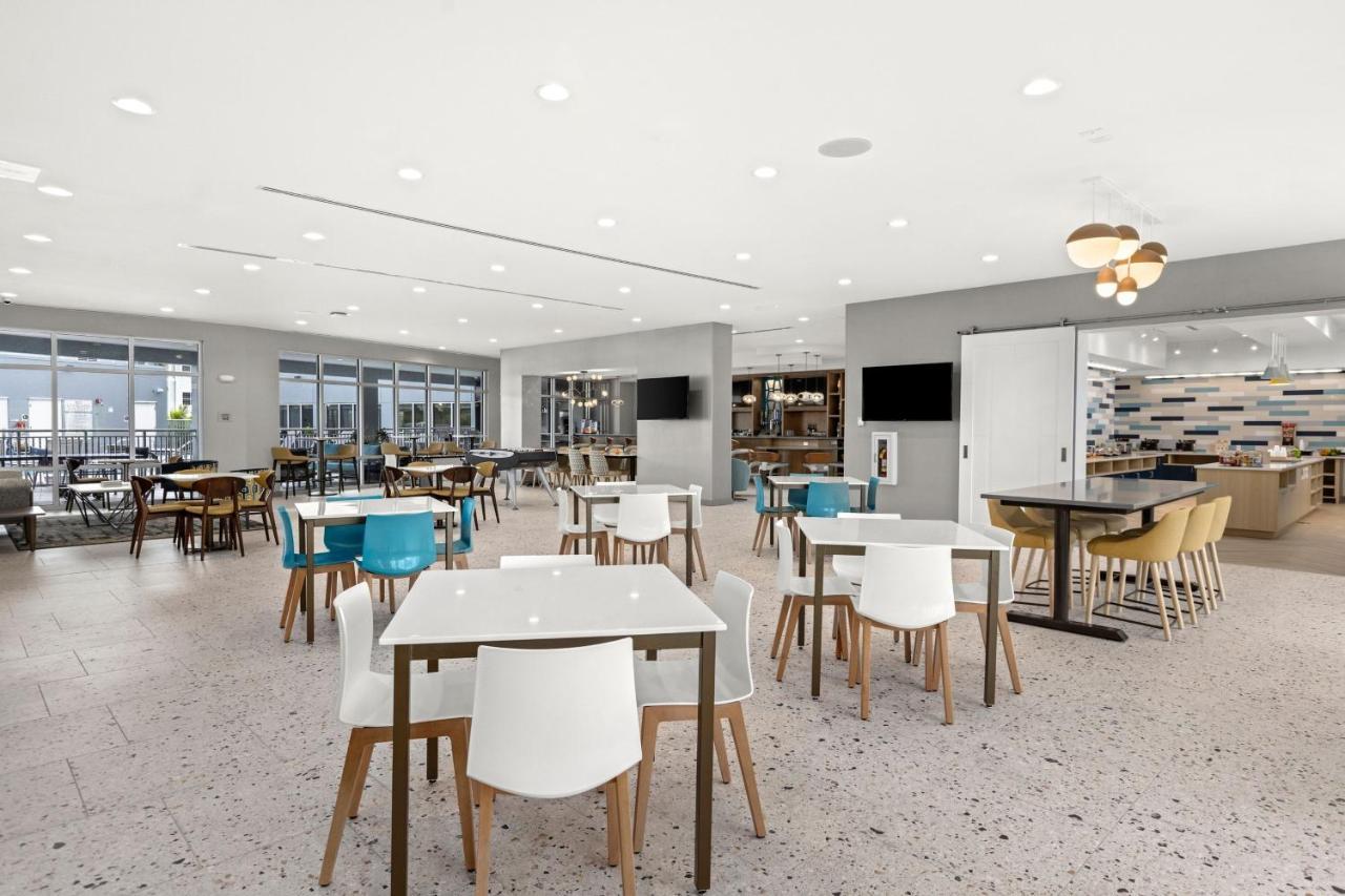Towneplace Suites By Marriott Cape Canaveral Cocoa Beach Bagian luar foto