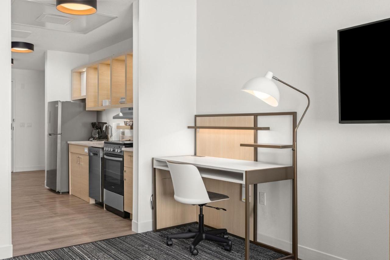 Towneplace Suites By Marriott Cape Canaveral Cocoa Beach Bagian luar foto