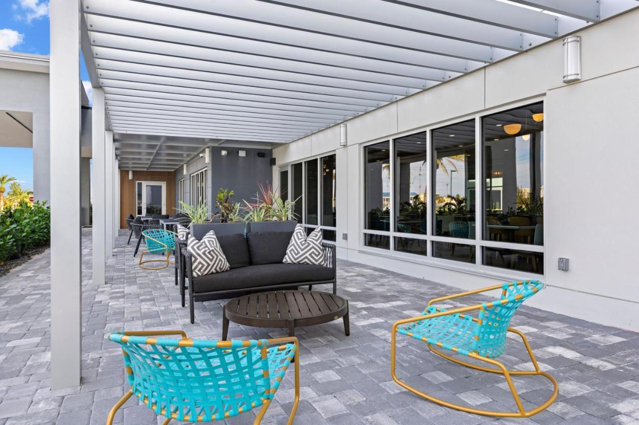 Towneplace Suites By Marriott Cape Canaveral Cocoa Beach Bagian luar foto