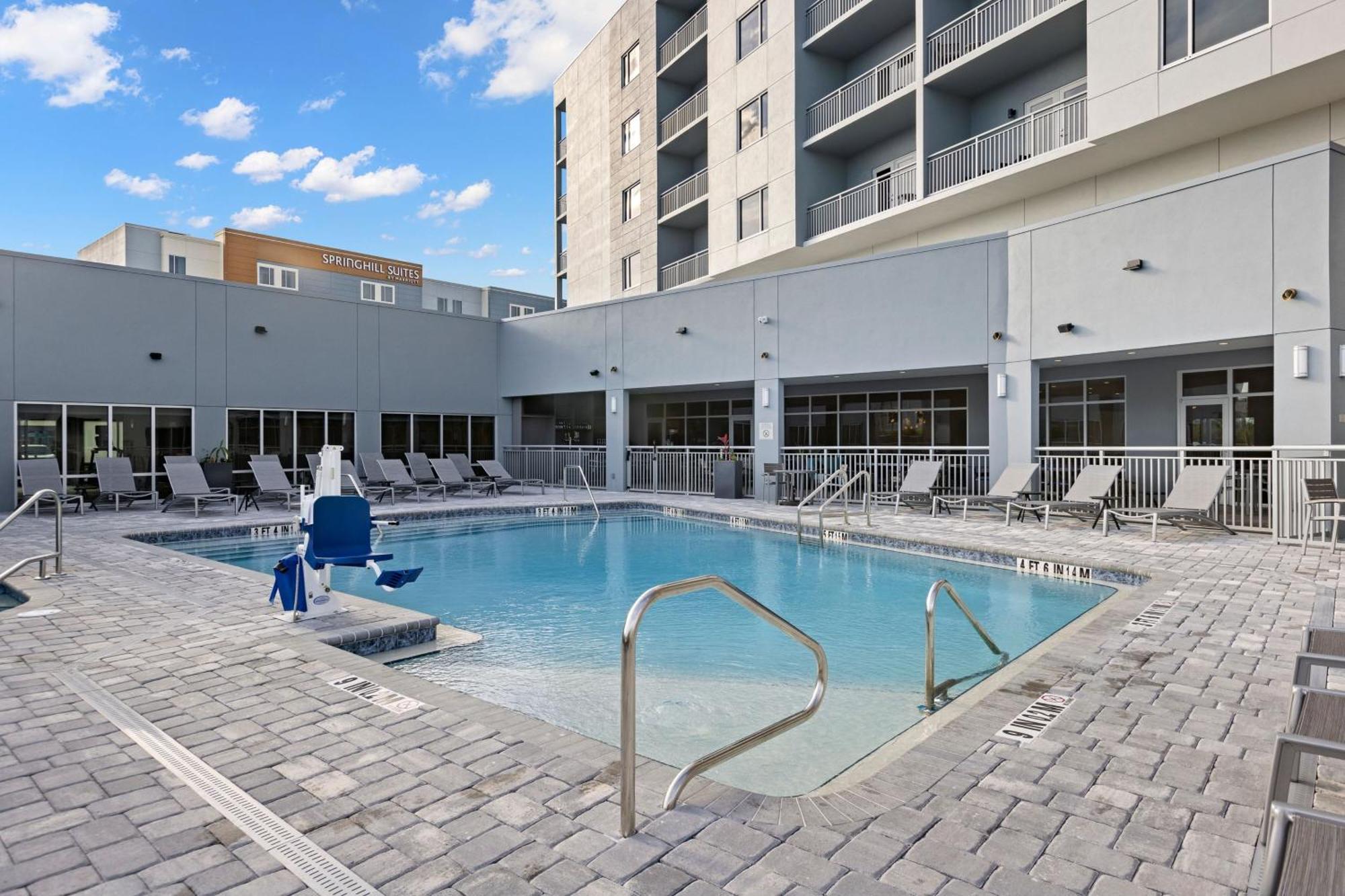 Towneplace Suites By Marriott Cape Canaveral Cocoa Beach Bagian luar foto